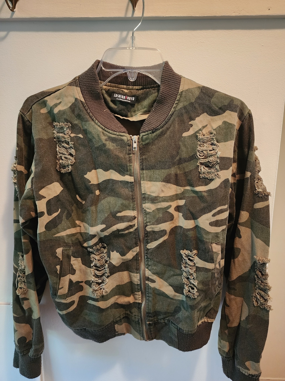 Fashion Nova Men's Camo Bomber Jacket - Green Camouflage